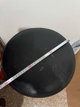 Taburete vintage regulable rojo y negro