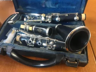 Clarinete Vintage Estuche Accesorios