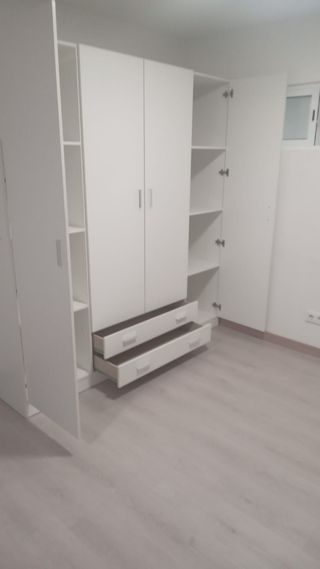 Armario de madera 4 puertas y cajones