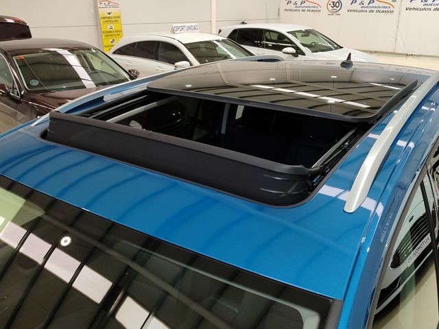 VOLKSWAGEN Touran Edition 2.0 TDI