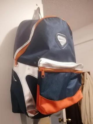 Mochila Runaway azul y naranja