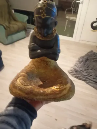 Figura Buda Decorativa Metal Dorado