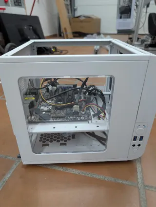 Caja PC Thermaltake Domótica