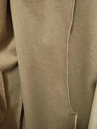 Abrigo Zara Beige con Capucha