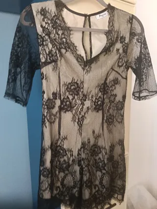 Tutina in pizzo nero e beige