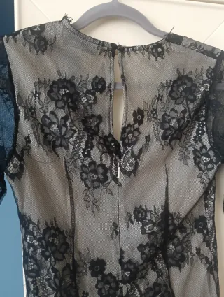 Tutina in pizzo nero e beige