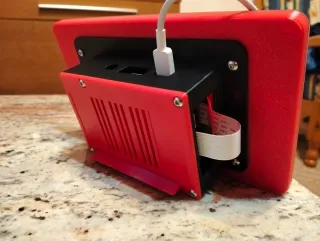 Raspberry pi 3 B con pantalla táctil 7 pulgadas.