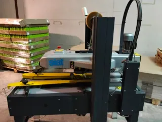 Precintadora de cajas SIAT