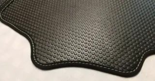 + Nissan Patrol GR Y61 Corto Alfombrillas Goma a