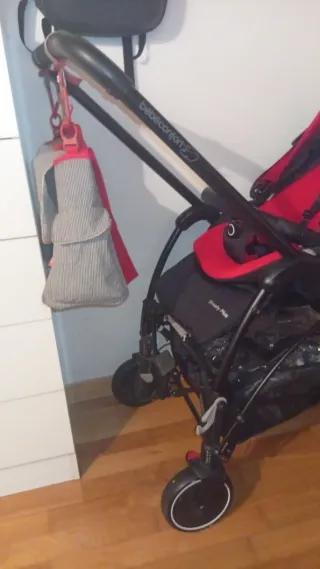 Carro de bebe como nuevo,con todo lo ke se ve