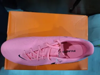 Scarpe da calcio Nike Taglia 42