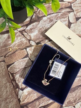 Collar Swarovski Cisne Rosa y Dorado