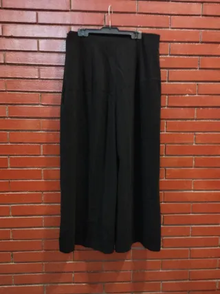 Pantalón negro ancho
