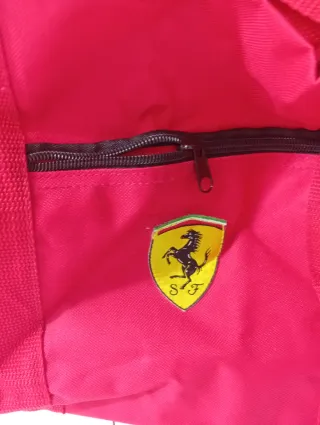 Bolsa Deporte Ferrari Roja Plegable 28x32x45 Banco