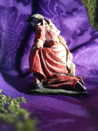 Figura Belén Nacimiento arrodillado de 9cms