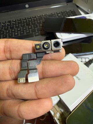 Fotocamera frontale iPhone 14 Pro