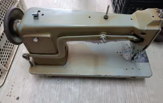 Máquina de coser Alfa para piezas