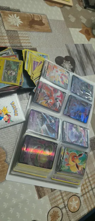 Lote 236 Cartas Pokémon + Libreta + Caja