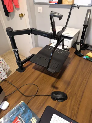 Soporte giratorio pantalla y teclado Bontec