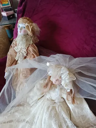 Muñecas de Porcelana Antiguas: Arlequín y Novia