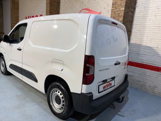 Peugeot Partner HDi 102 con enganche remolque 2021