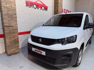 Peugeot Partner HDi 102 con enganche remolque 2021