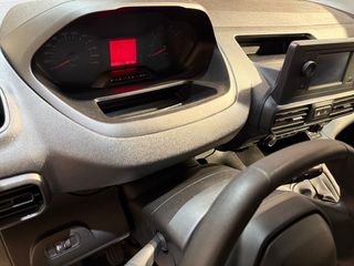 Peugeot Partner HDi 102 con enganche remolque 2021