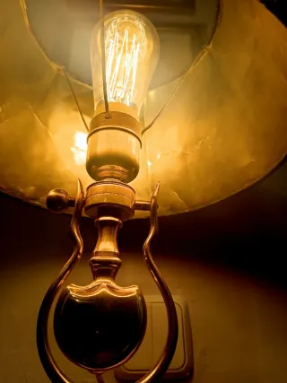 Lámpara Bouillotte Negra y Dorada