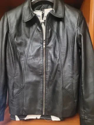 Chaqueta Piel Cordero Mujer Negra y forro de raso