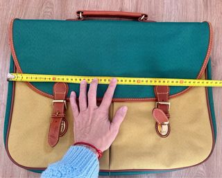 Maletín de lona verde y amarillo