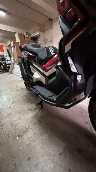 Honda XADV 750