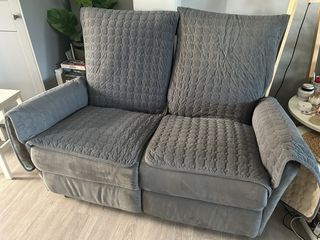 Sofá reclinable gris y sillón reclinable electrico