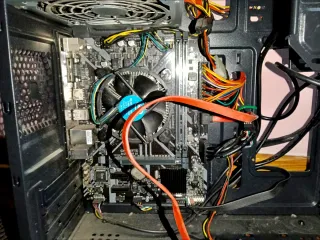 Caja+Procesador I3 3,60+placa Gigabyte+Fuente