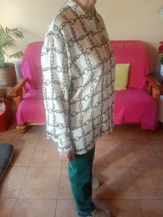 Blusa Zara Estampada Cadenas