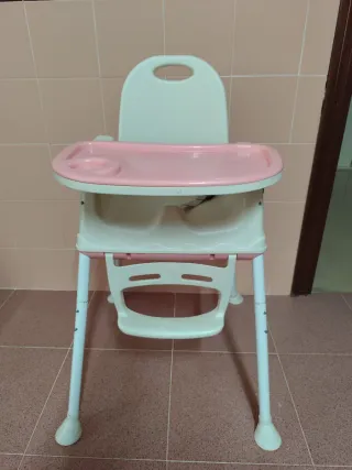 Trona infantil plegable y compacta