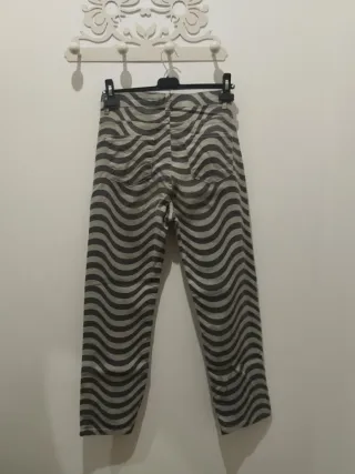 Pantalón de algodón con estampado ondulado