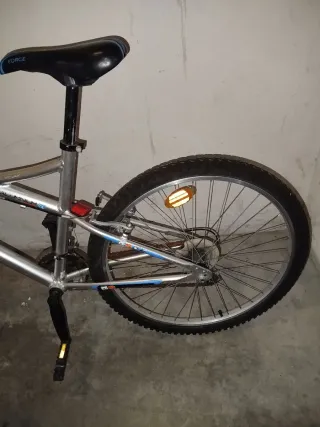 Bicicleta Plegable Negra y la de aluminio