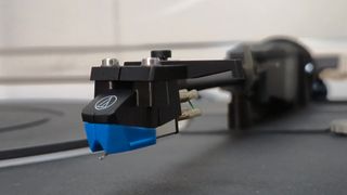 Tocadiscos Denon Quartz DP-21F Negro