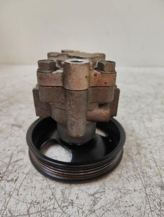 Bomba de dirección kia 314303 carnival