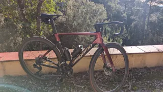 Megamo pulse 15 CW rojo