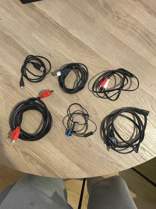 PS4 Slim 500GB Negra (CAJA ORIGINAL + MANDO)