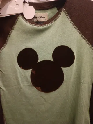 Camiseta Zara Mickey Mouse Verde y Marrón