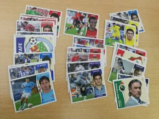 53 cromos Este 06/07, 21 Colocas, sin pegar
