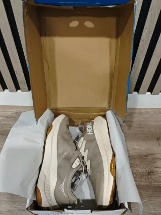 Hoka Transport Beige/Blanco