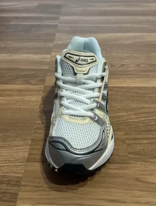 Asics Gel-Kayano 14 Plata/Blanco