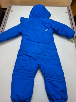 Mono de esquí azul. Talla 2-3 años.