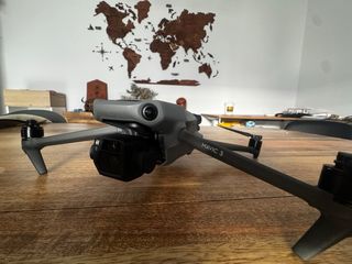 Dron DJI Mavic 3 Kit Vuela Mas
