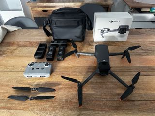 Dron DJI Mavic 3 Kit Vuela Mas