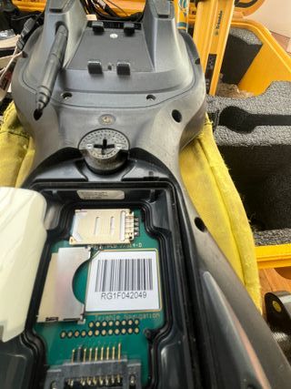 Trimble R-6 GNSS + TSC-3 + PDL