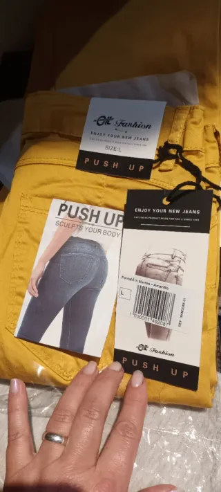 Pantalón pitillo mostaza